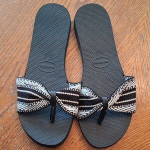 Havaianas Black and White Striped Sandals